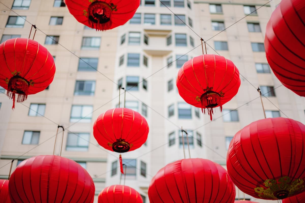 China's Tech Giants Are Paying People to Use AI